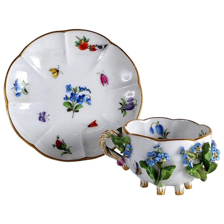 19th Century Meissen Cup and Saucer Encrusted with Flowers For Sale