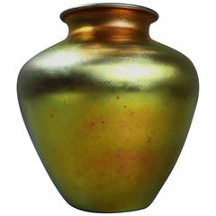 Large Steuben Glass Chinese Classic Style Gold Aurene Bulbous Vase