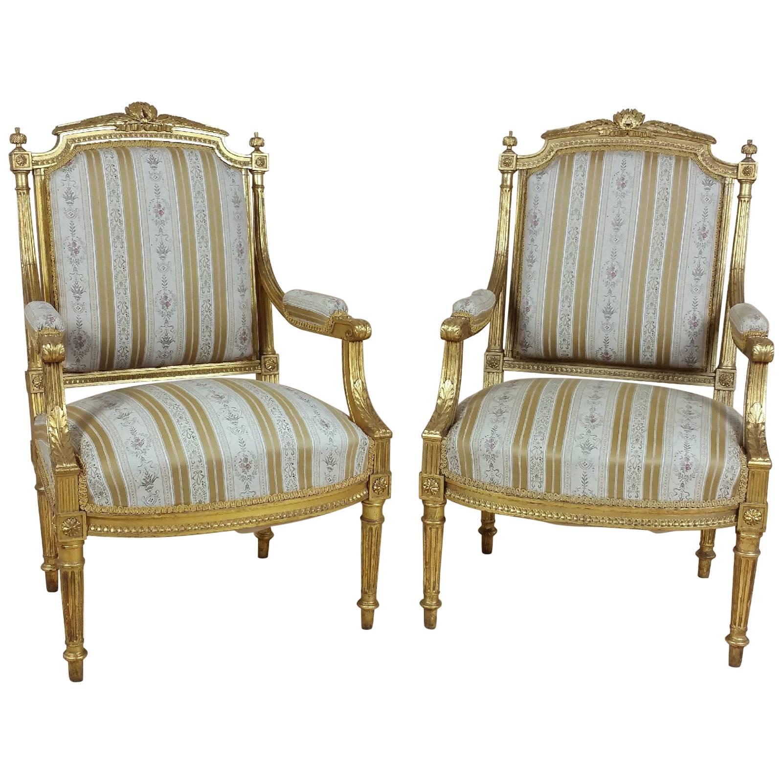 Fine Pair of 19th Century French Carved Giltwood Fauteuils