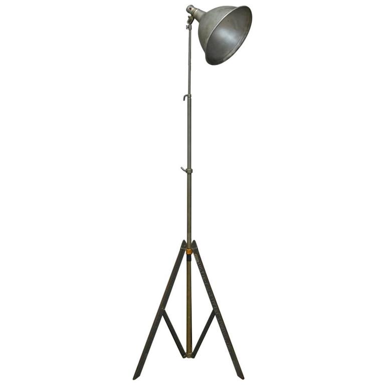 Victor tripod sale floor lamp