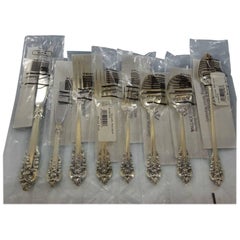 Grande Baroque by Wallace Sterling Silver Flatware Set 16 Service 147 Pcs New 