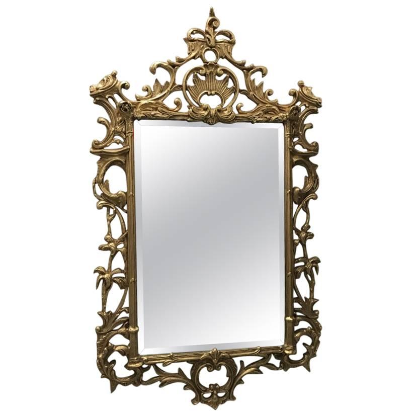 Miroir en bois doré