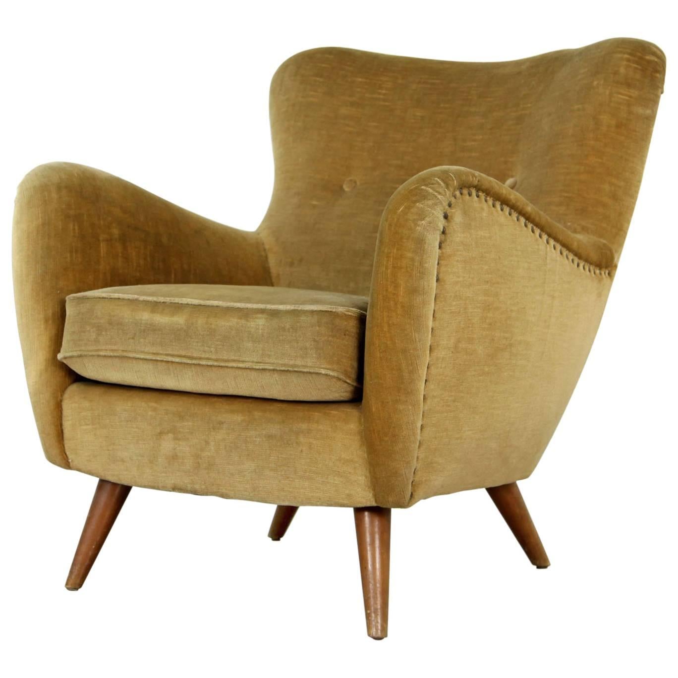 Curved Lounge Chair from the 1940s in the Manner of Otto Schulz For Sale