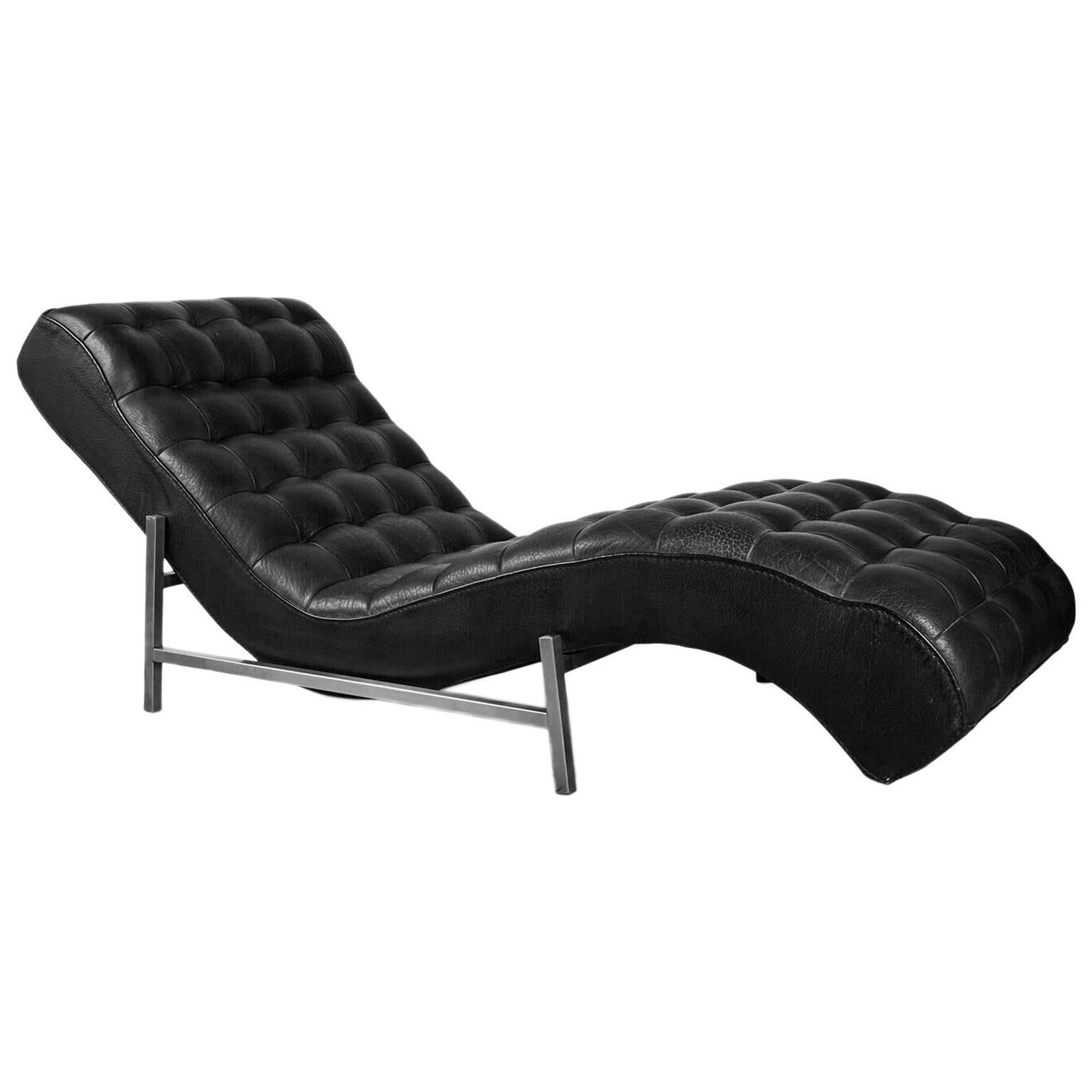 Italian Tufted Contour Chaise in Worn Leather, circa 1970