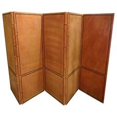 Folding Wall Screen 5