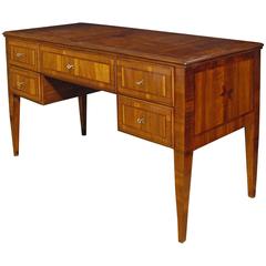Italian Louis XVI-Style Desk with Walnut Veneer from the Mid-19th Century