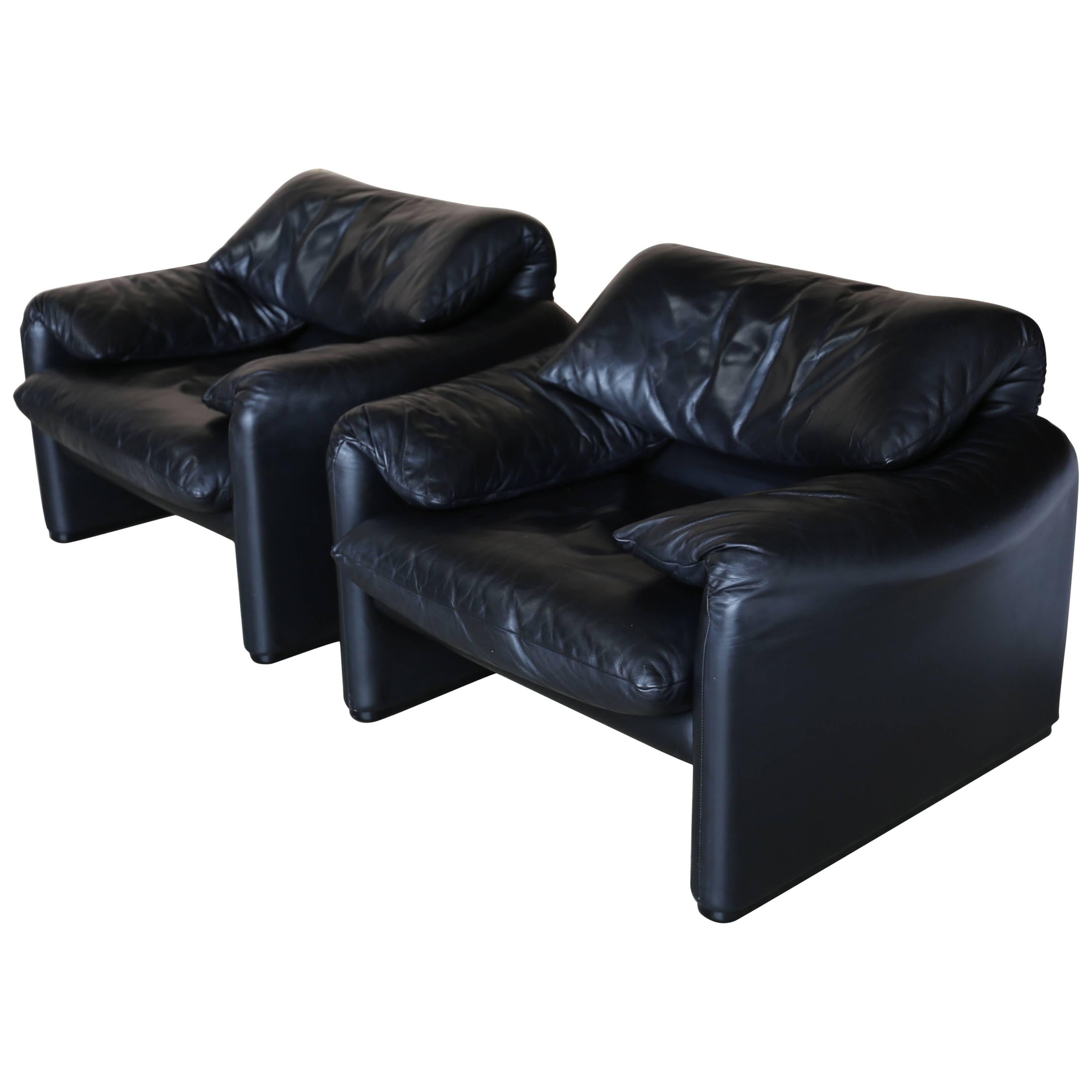 Pair of Black Leather "Maralunga" Lounge Chairs by Vico Magistretti for Cassina