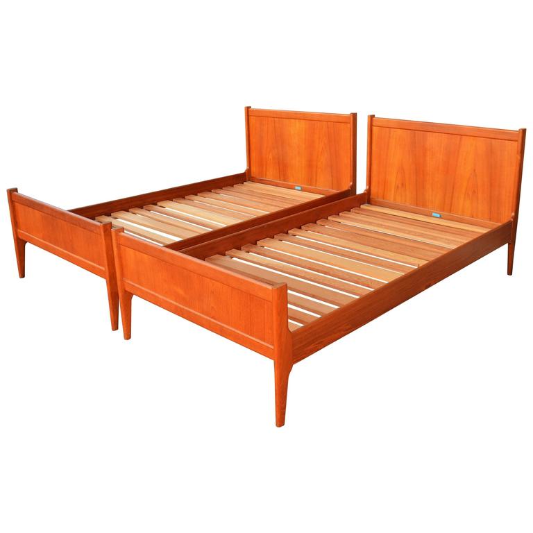 Pair Teak Dyrlund Twin And Single Bed Frames At 1stdibs Pair Teak Dyrlund Twin And Single Bed Frames For