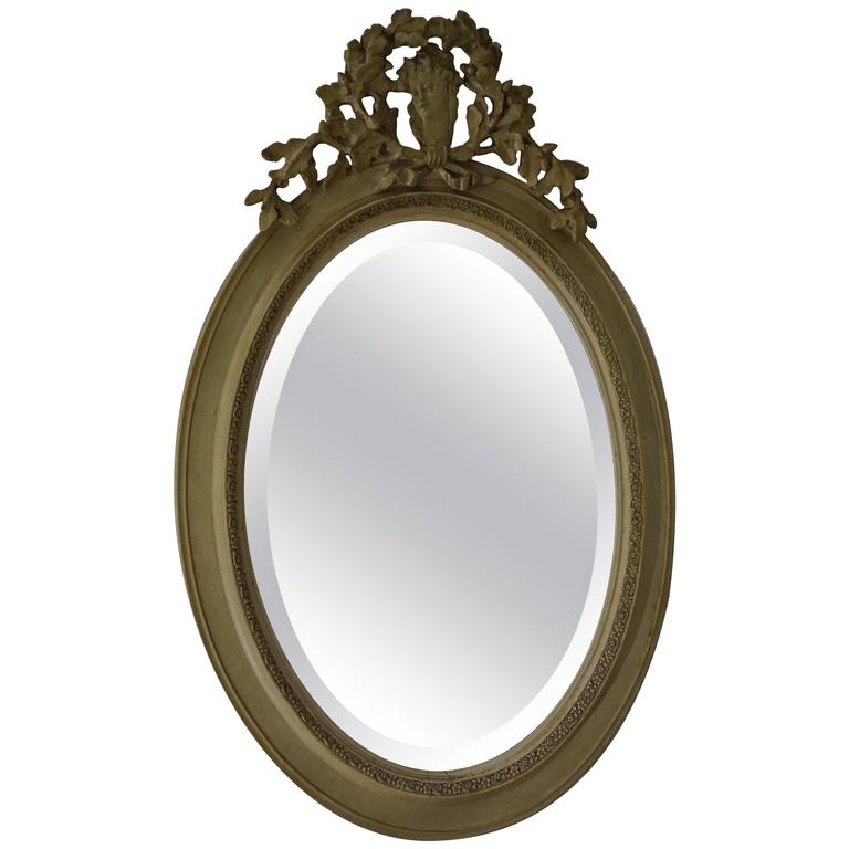 19th Century Victorian Beveled Oval Mirror with Carved Image of Queen Victoria For Sale at 1stdibs