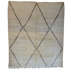 Luxurious Natural Wool Beni Ourain Rug Luxurious Natural Wool Beni Ourain Rug
