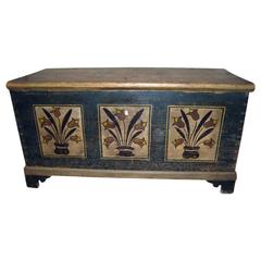 American Pennsylvania Dutch Stenciled Blanket Chest 8