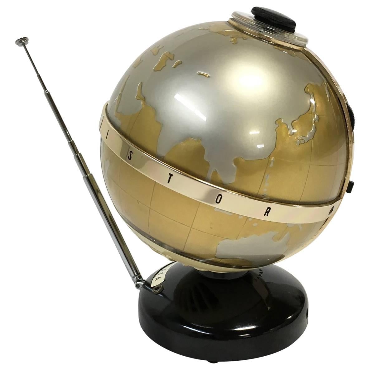 Vista Globe Transistor Radio, Model NTR-6G For Sale
