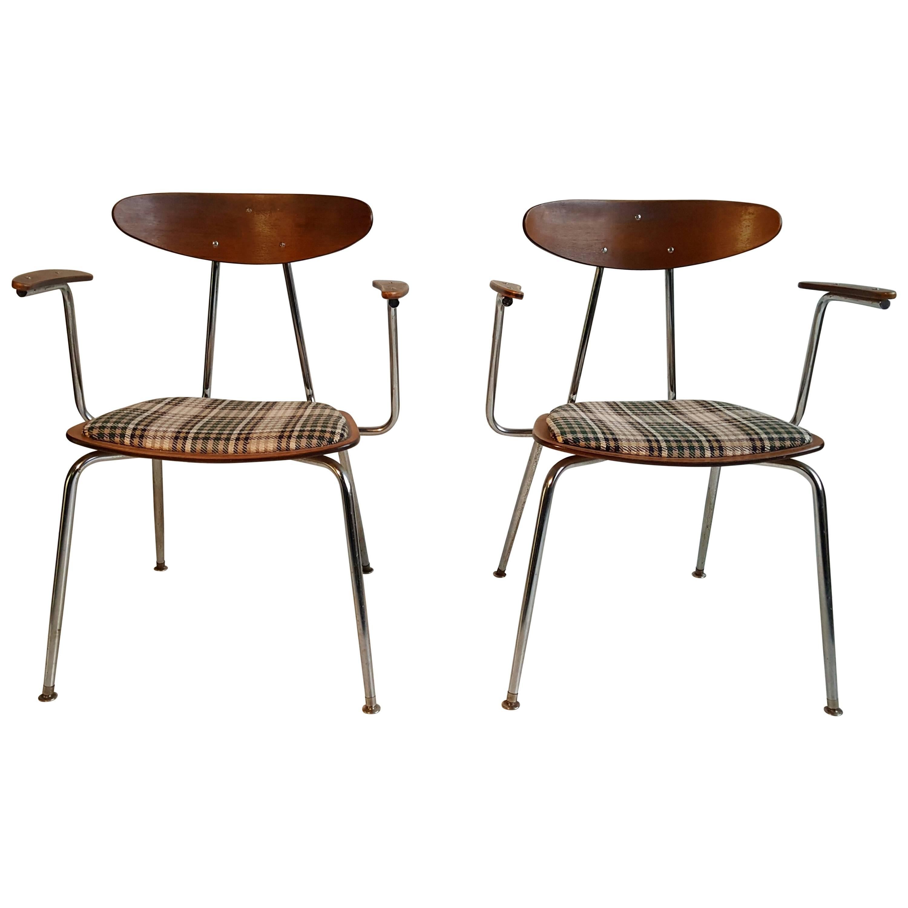 Paire de fauteuils modernistes "Jetson's" en contreplaqué et chrome en vente