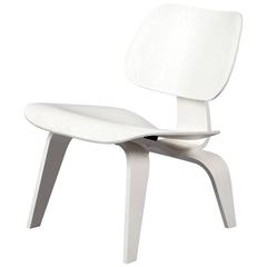 'LCW'  LOUNGE CHAIR WOOD  white limited edition Eames Vitra