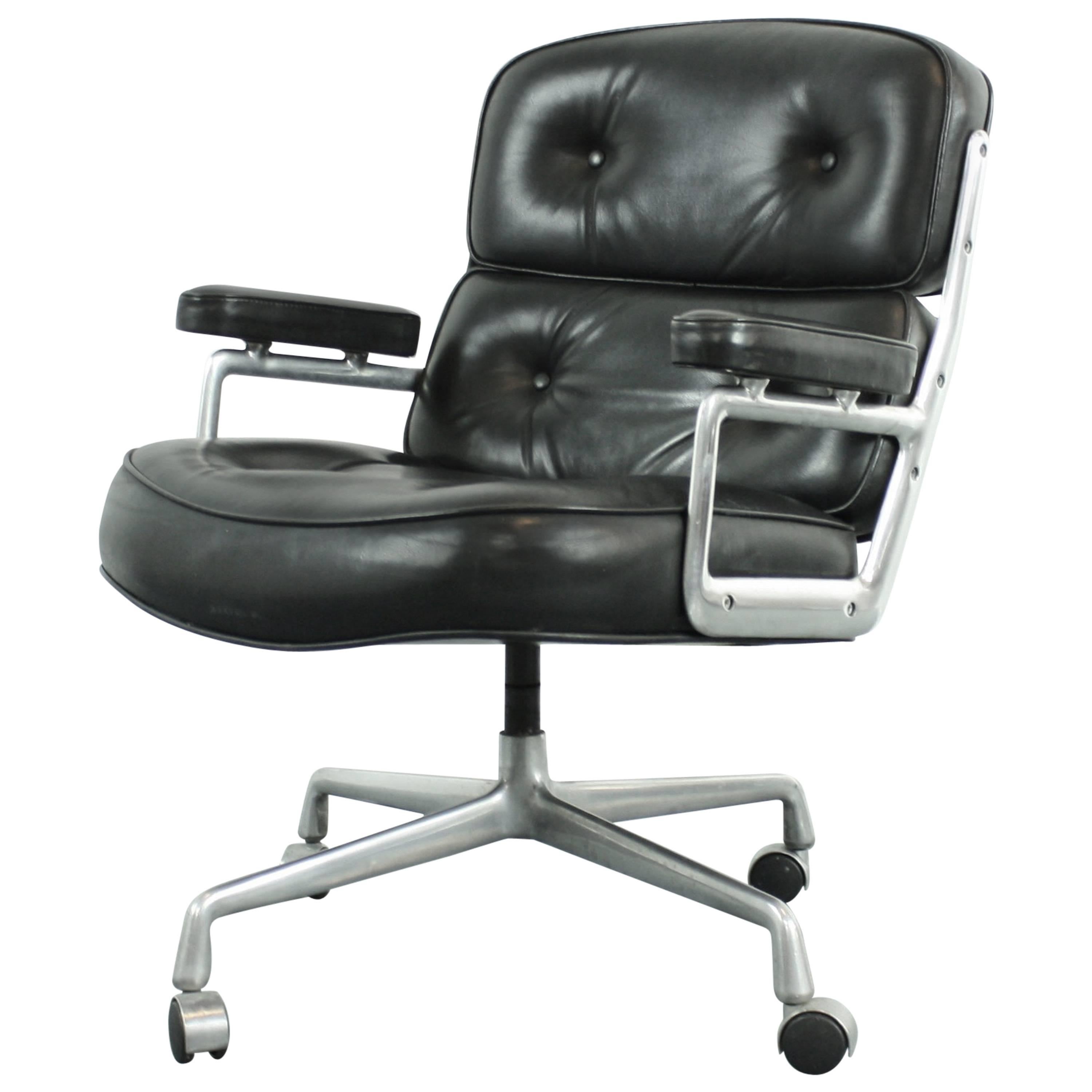 Vintage Midcentury Black Leather Time-Life Chair by Eames for Herman Miller For Sale