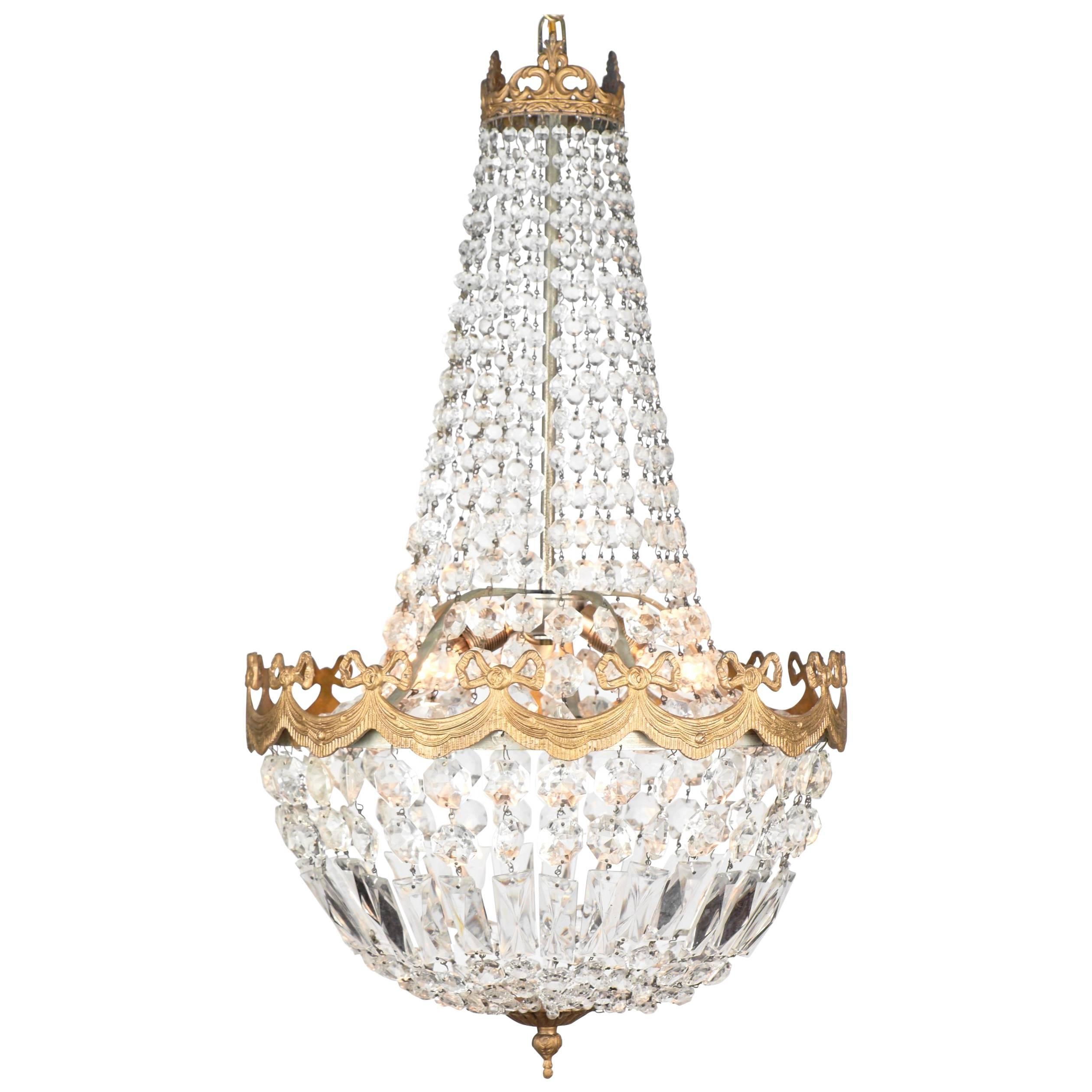 French Crystal Pendant Chandelier in the Louis XVI Style