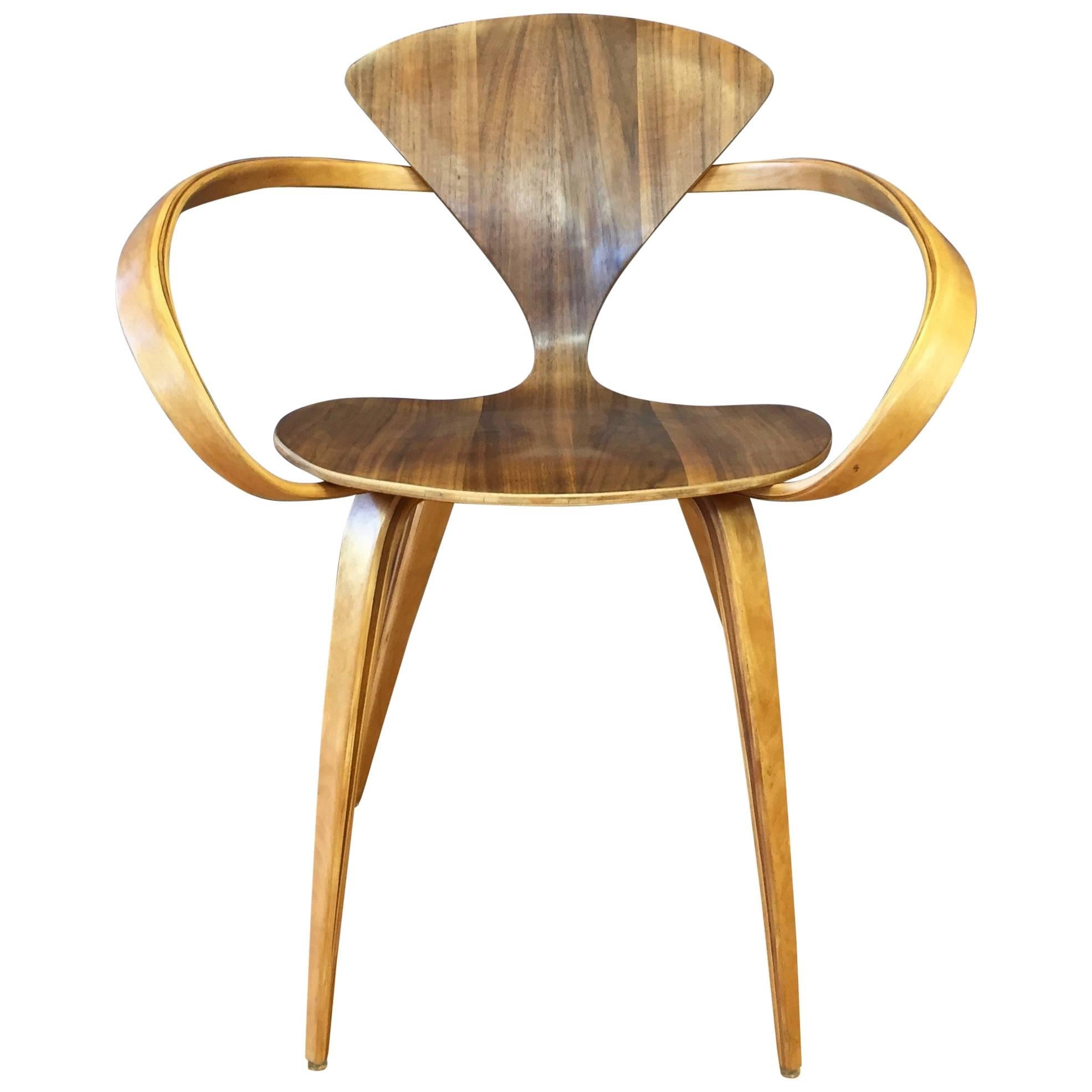 Walnut and Birch Vintage Cherner Armchair for Plycraft