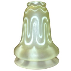 Vaseline Shade with Flowing Decoration