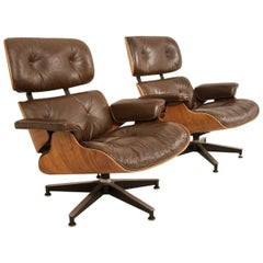 Pair of Eames 670 Lounge Chairs for Herman Miller