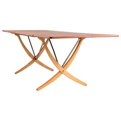 Midcentury Hans Wegner Drop-Leaf Table AT-304