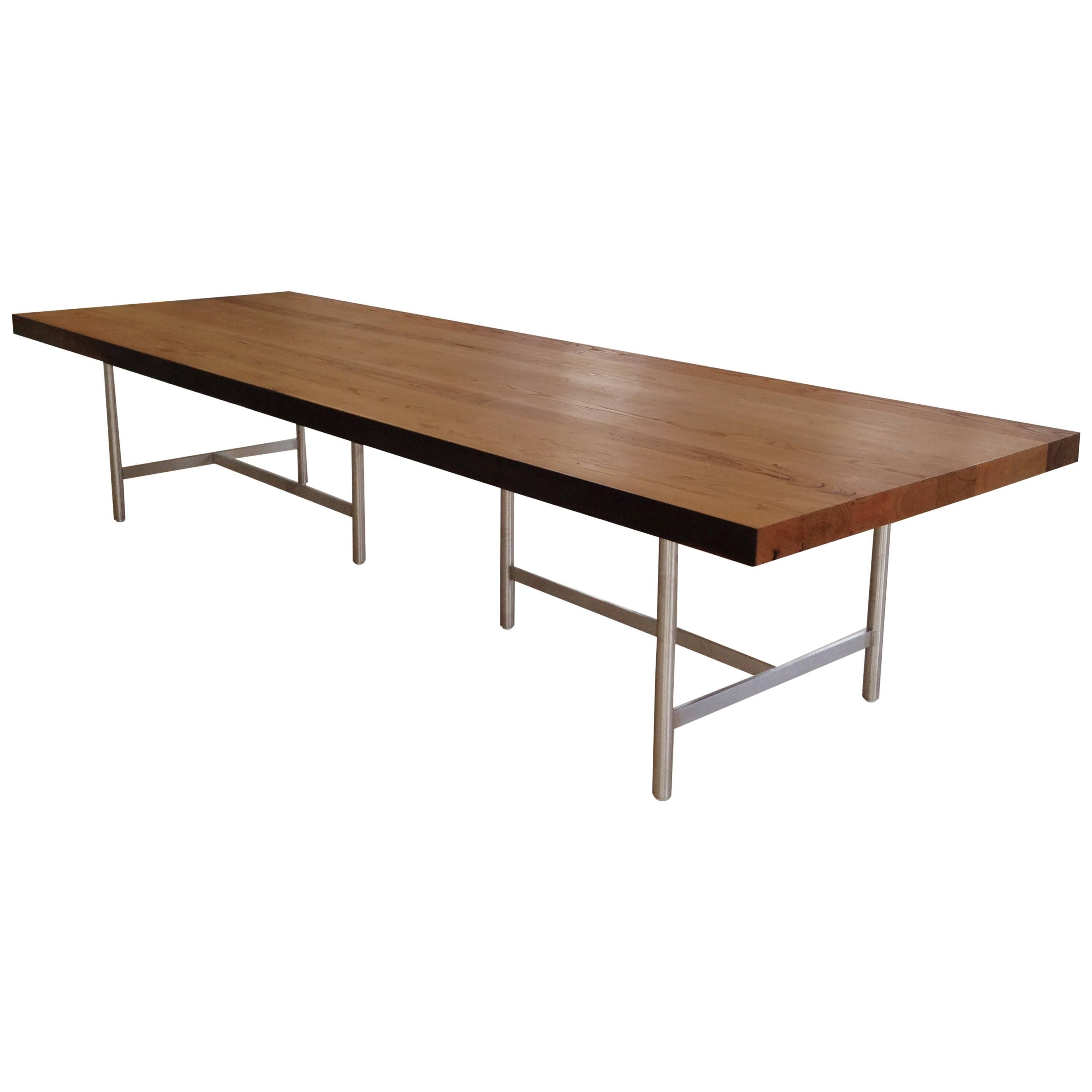 Soho Dining Table in Reclaimed Chestnut, Brushed Stainless Steel Base im Angebot