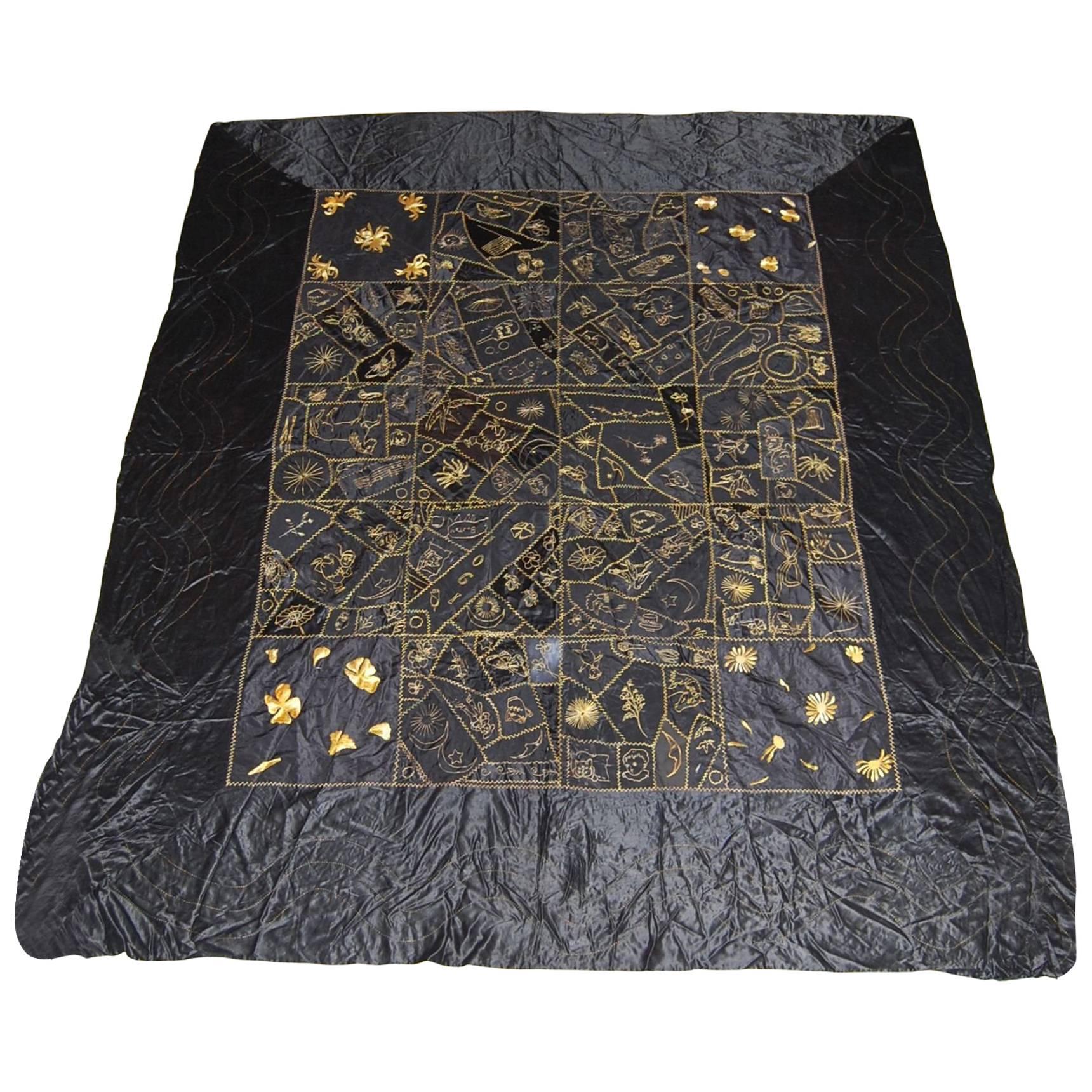 New England Silk Quilt with Gold Embroidery in Excellent Condition, 1901, Boston