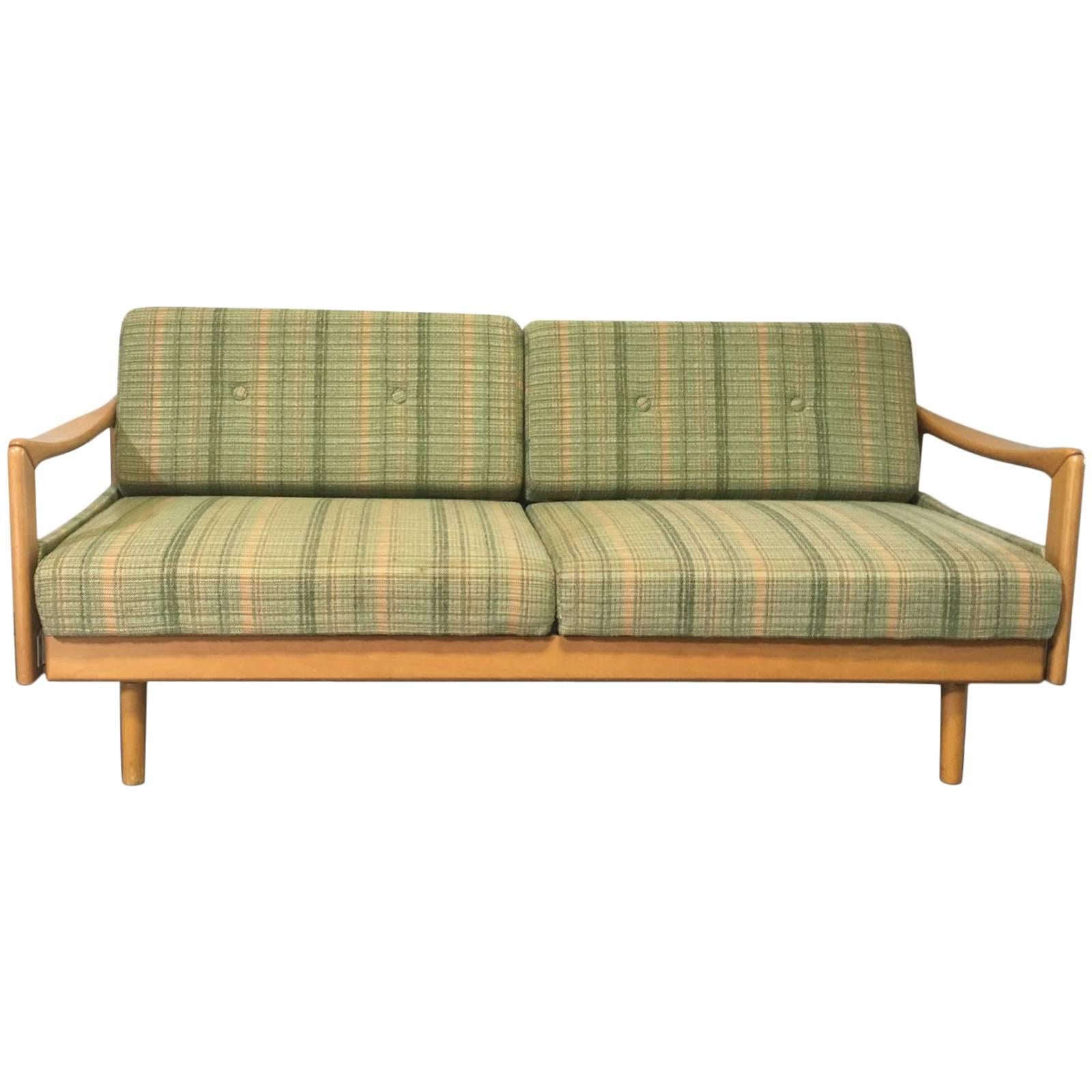 Knoll Sofa - Daybed in Original Upholstery For Sale