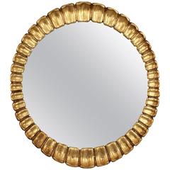 Miroir en bois doré sculpté à la feuille d'or Francisco Hurtado Hollywood Regency