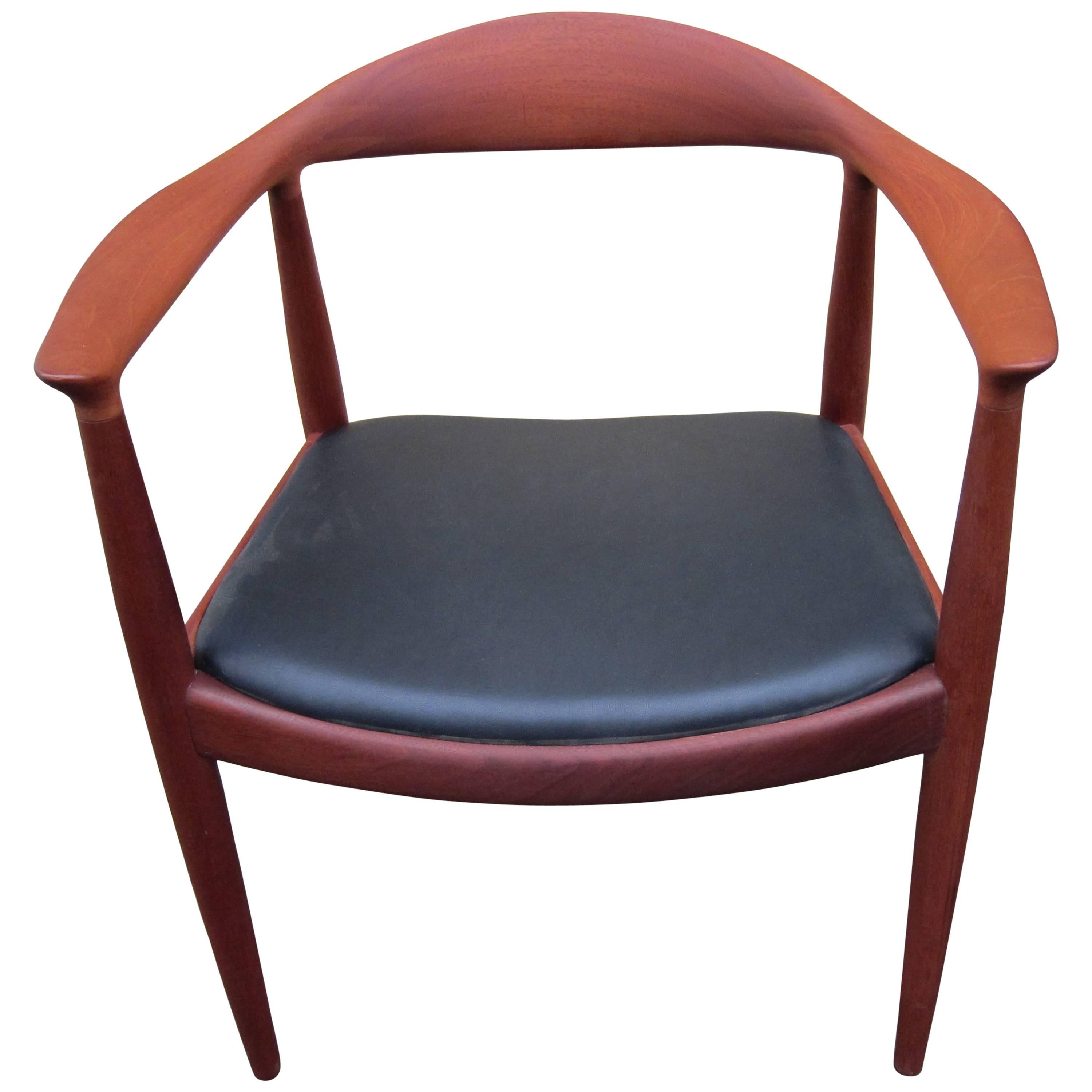Hans Wegner "The Chair" in Mahogany For Sale