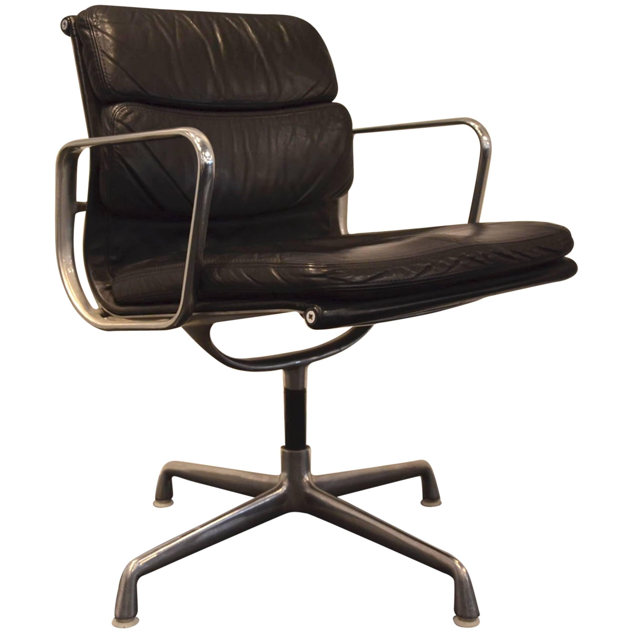 Charles & Ray Eames EA 208 Leather and Chrome Low Back Soft Pad Chair For Sale