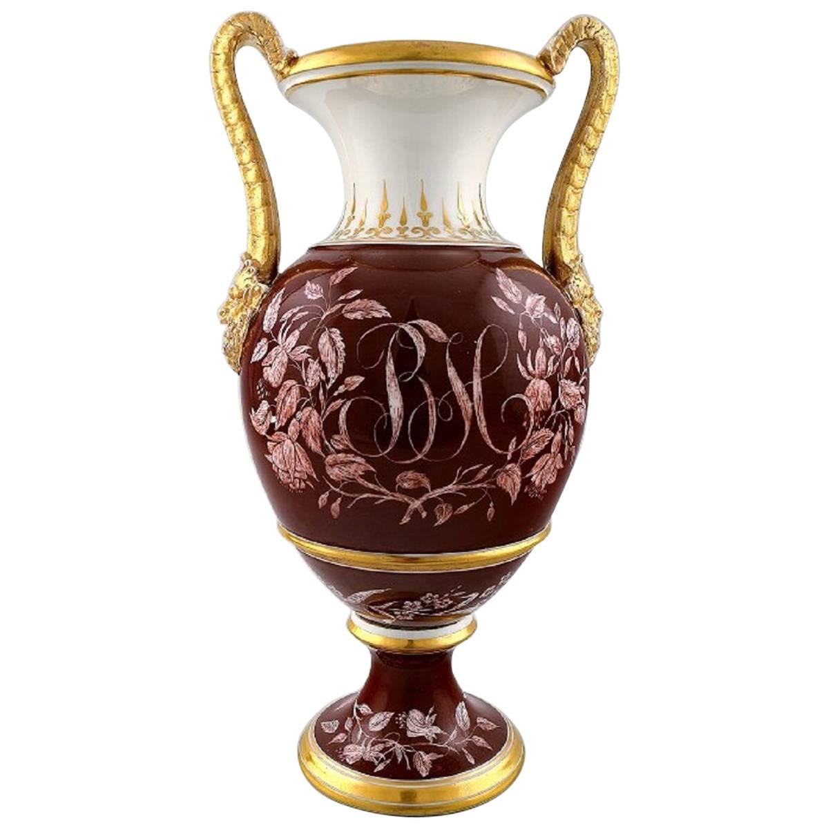 Nostalgie Große Mucha Keramik Trichter Vase Handbemalt zwei Damen Motive 
