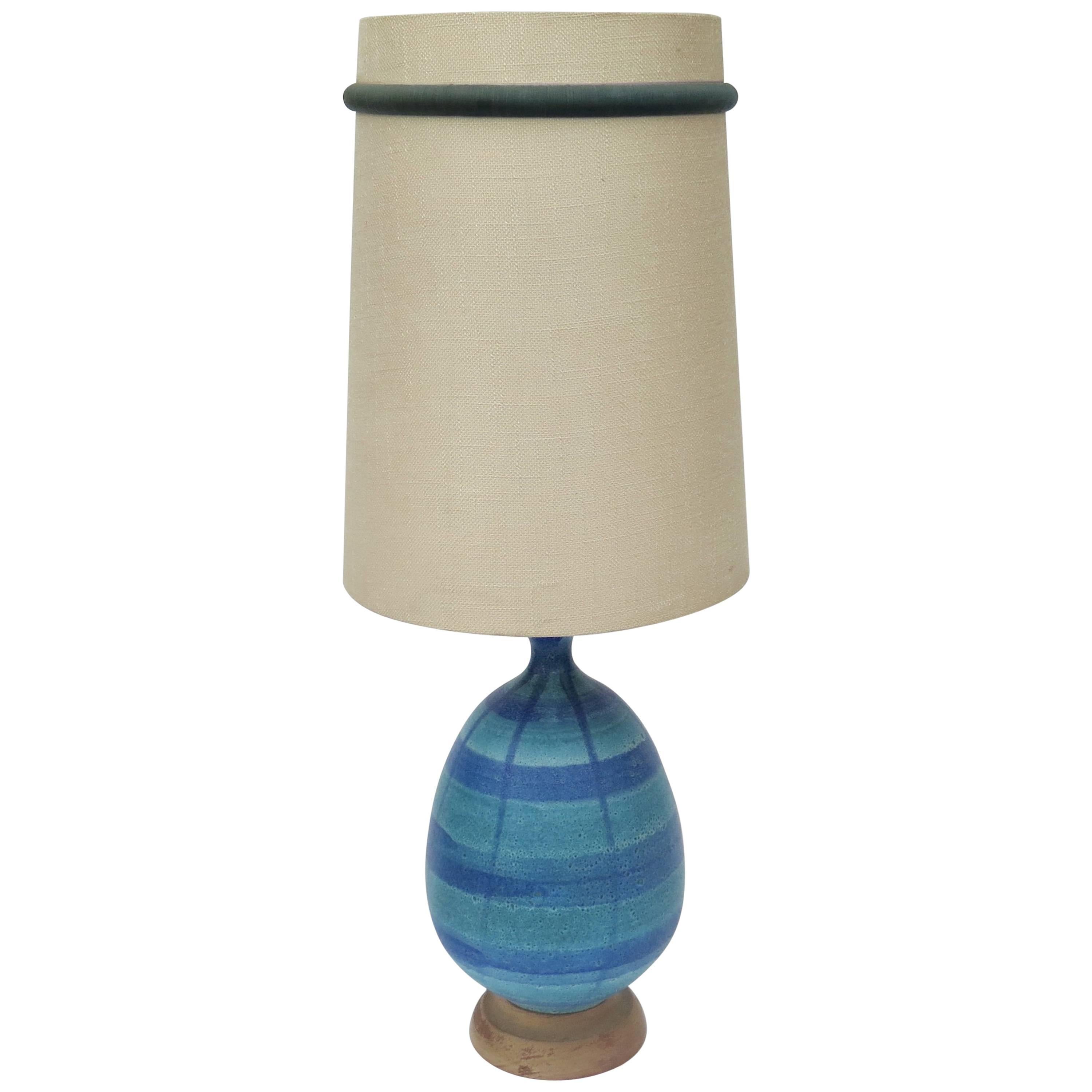 Mid-Century Italian Lamp in the Style of Bittosi For Sale