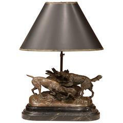 Early 20th Century French Bronze Hunting Dogs Desk Lamp on Marble Base