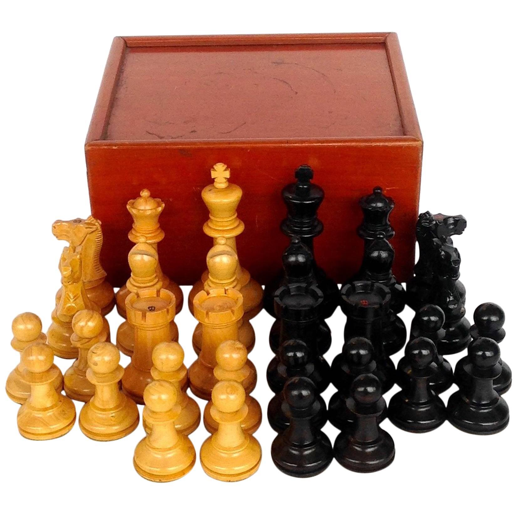 Staunton Chess Set, circa 1900 For Sale