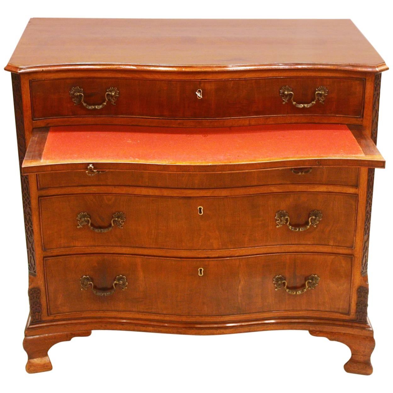 Georgian Bachelor's Chest with Slide Covered in Red Baize For Sale