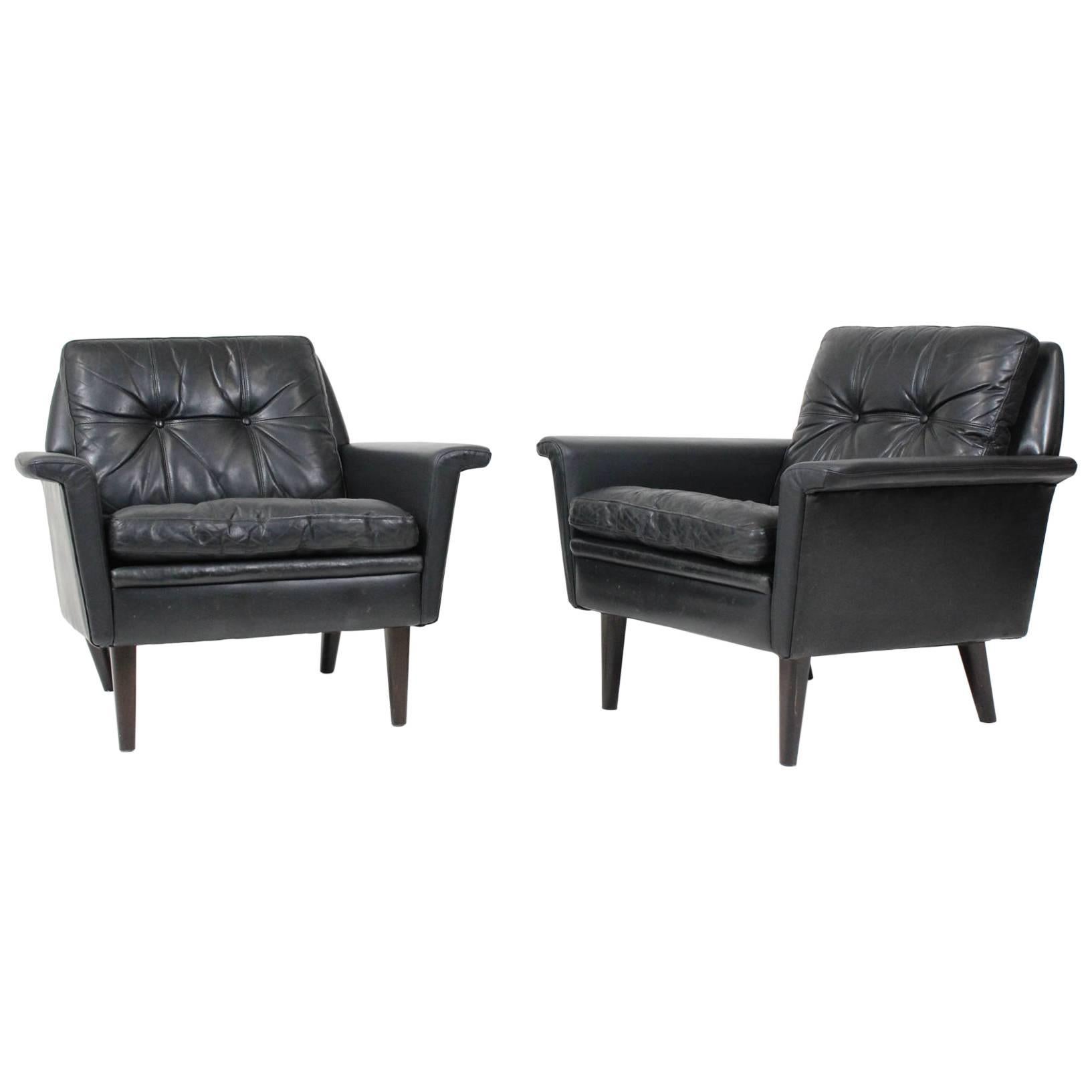 Pair of Hans Olsen Lounge Chairs in Black Patinated Leather