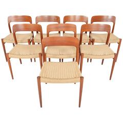 Set of Eight Møller Model 75 Dining Chairs in Teak