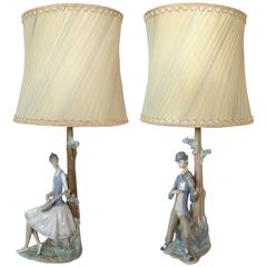 Vintage Pair of 1970s Lladro Figural Musical Lamps