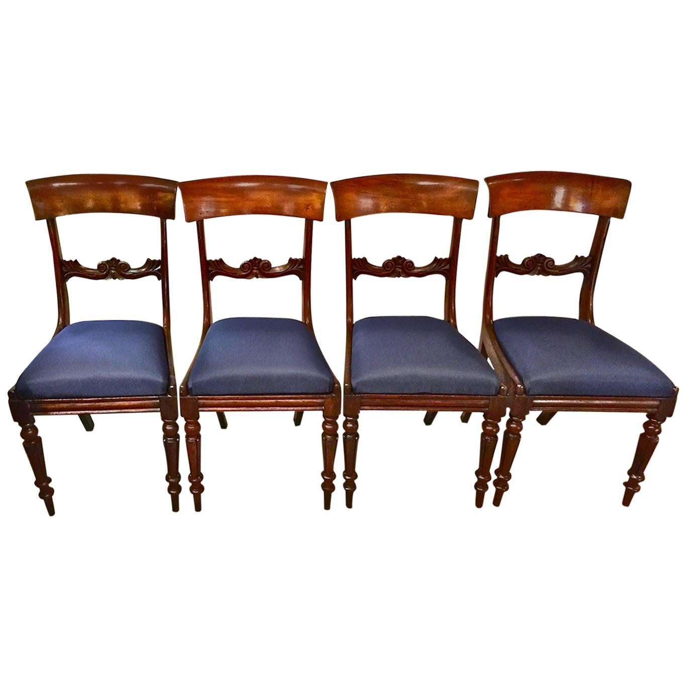 Four English Regency Klismos Side or Dining Chairs, circa 1820-1830