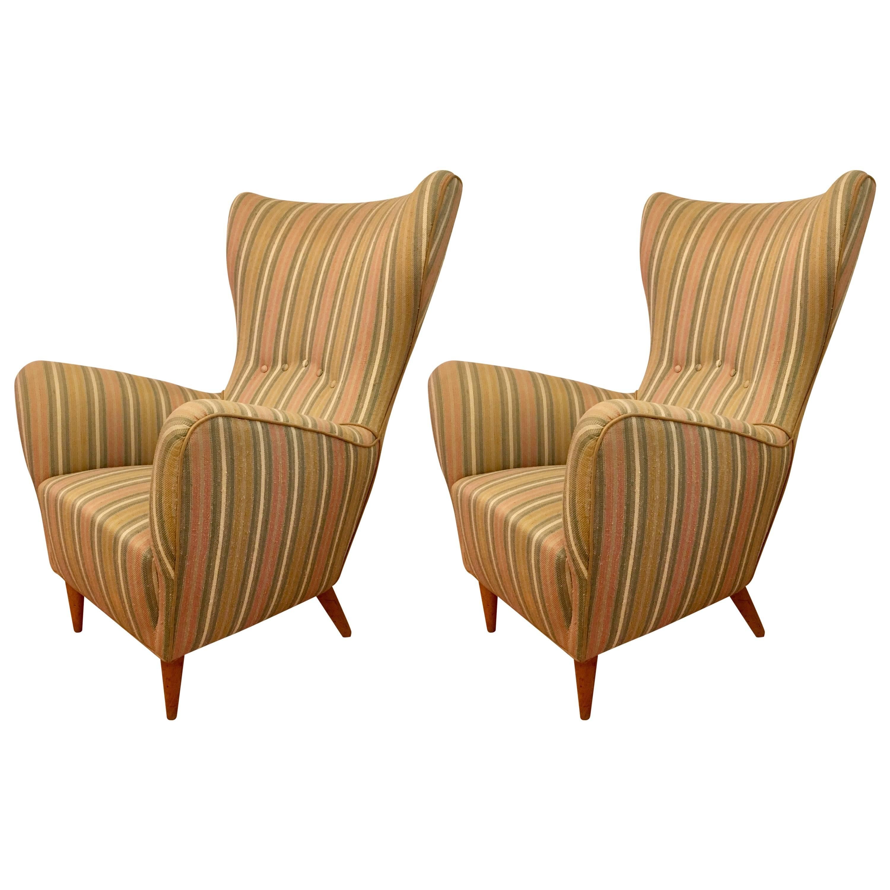 Pair of Italian 1950s Mid-Century Wing Chairs