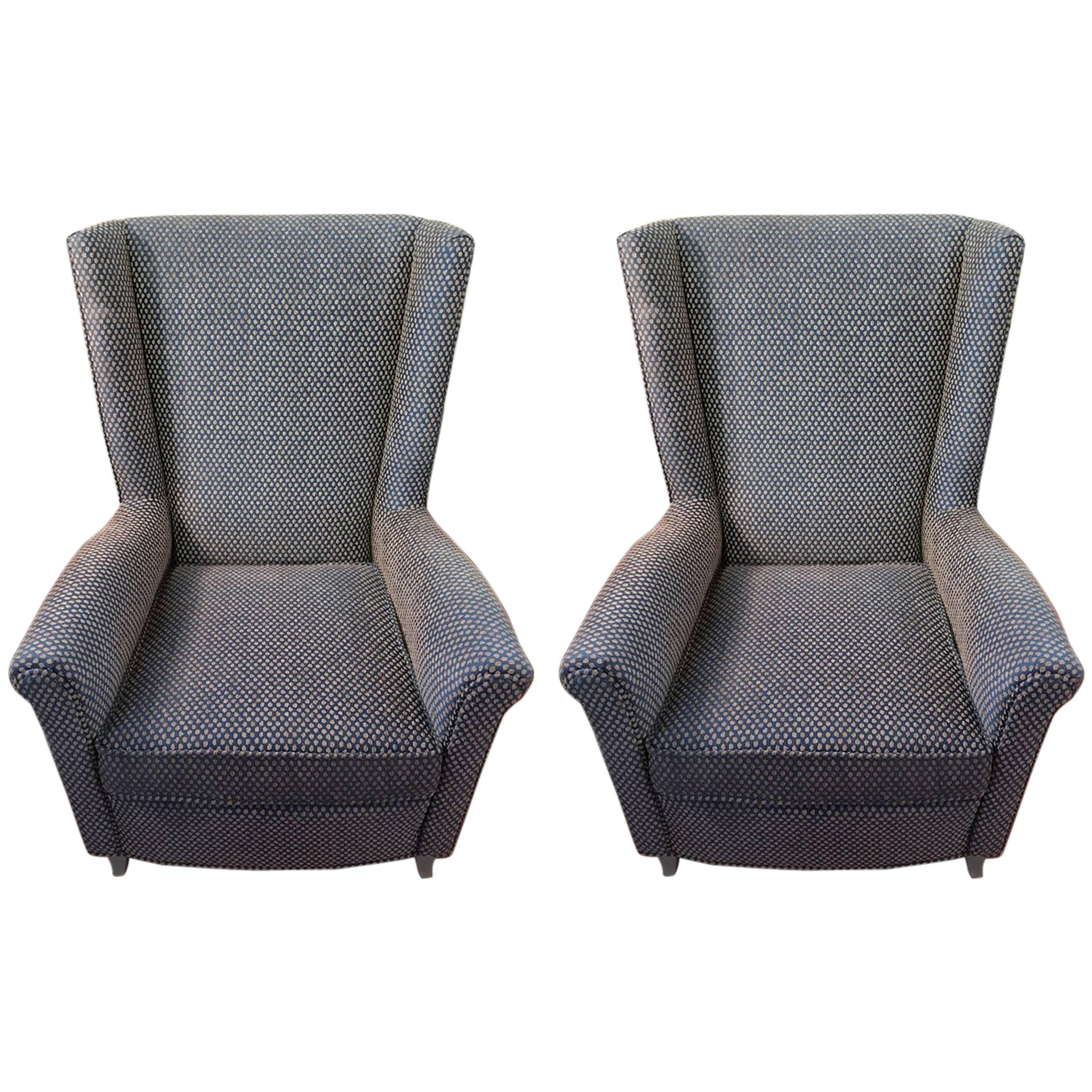 Ein Paar Sessel aus der Mitte des Jahrhunderts im Angebot