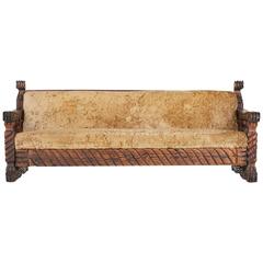 Canapé à bras Tiki sculpté par William Westenhaver pour Witco:: vers 1950