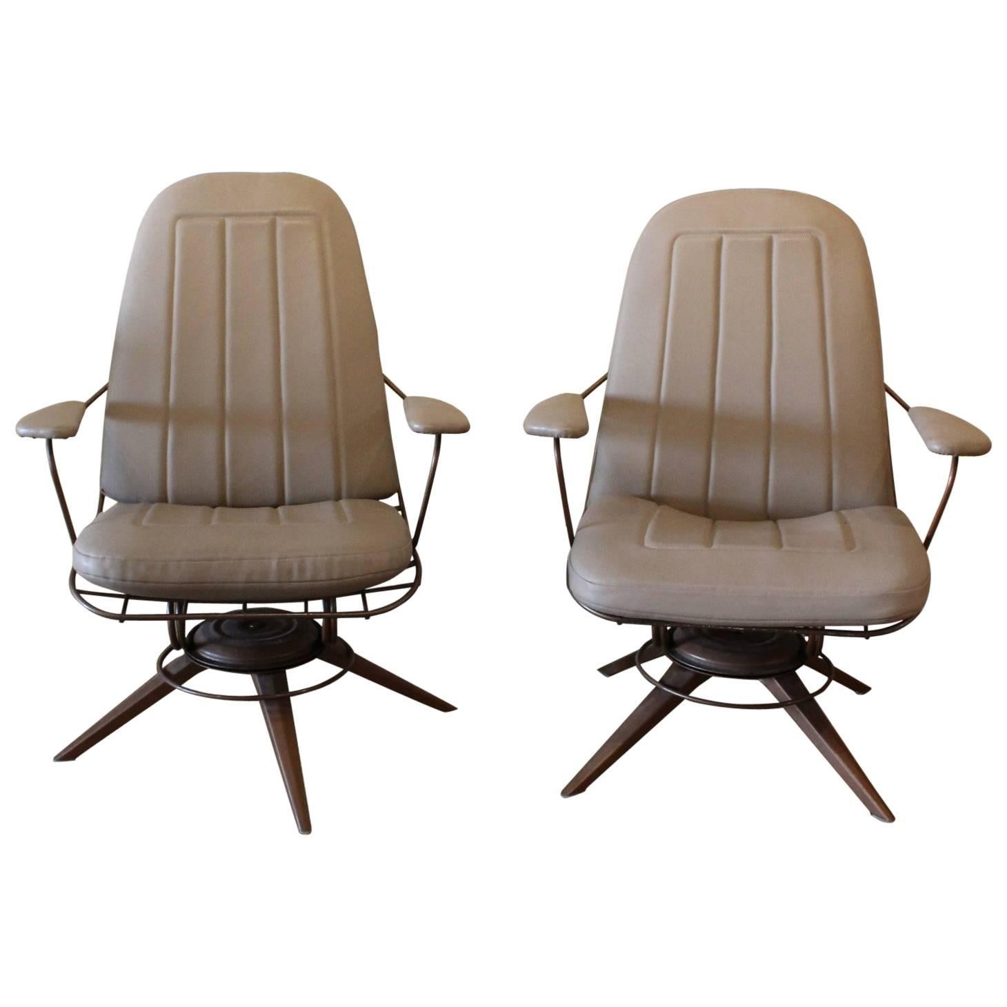 Mid-Century Modern Homecrest Wire Deck Chairs For Sale