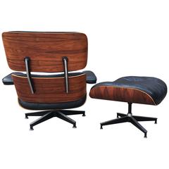 Perfect 1970s Herman Miller Eames Lounge Chair and Ottoman in Rosewood