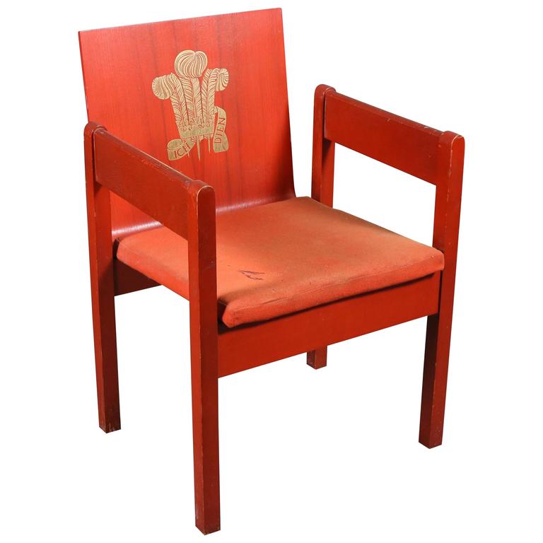 Prince of Wales Red Painted Investiture Chair For Sale at 1stDibs