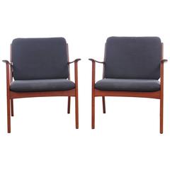 Mid-Century Modern Danish Pair of Lounge Chairs in Teak Model PJ 112 by Ole Wan