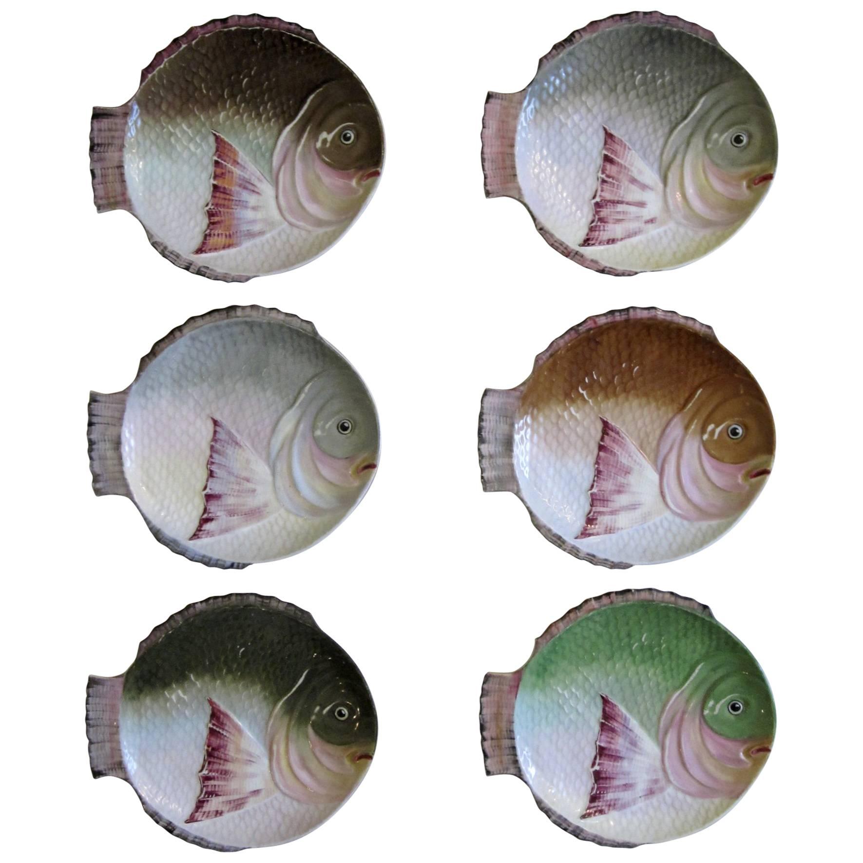 Victorian English Staffordshire Hand-Painted Porcelain Fish Plates, Set of Six