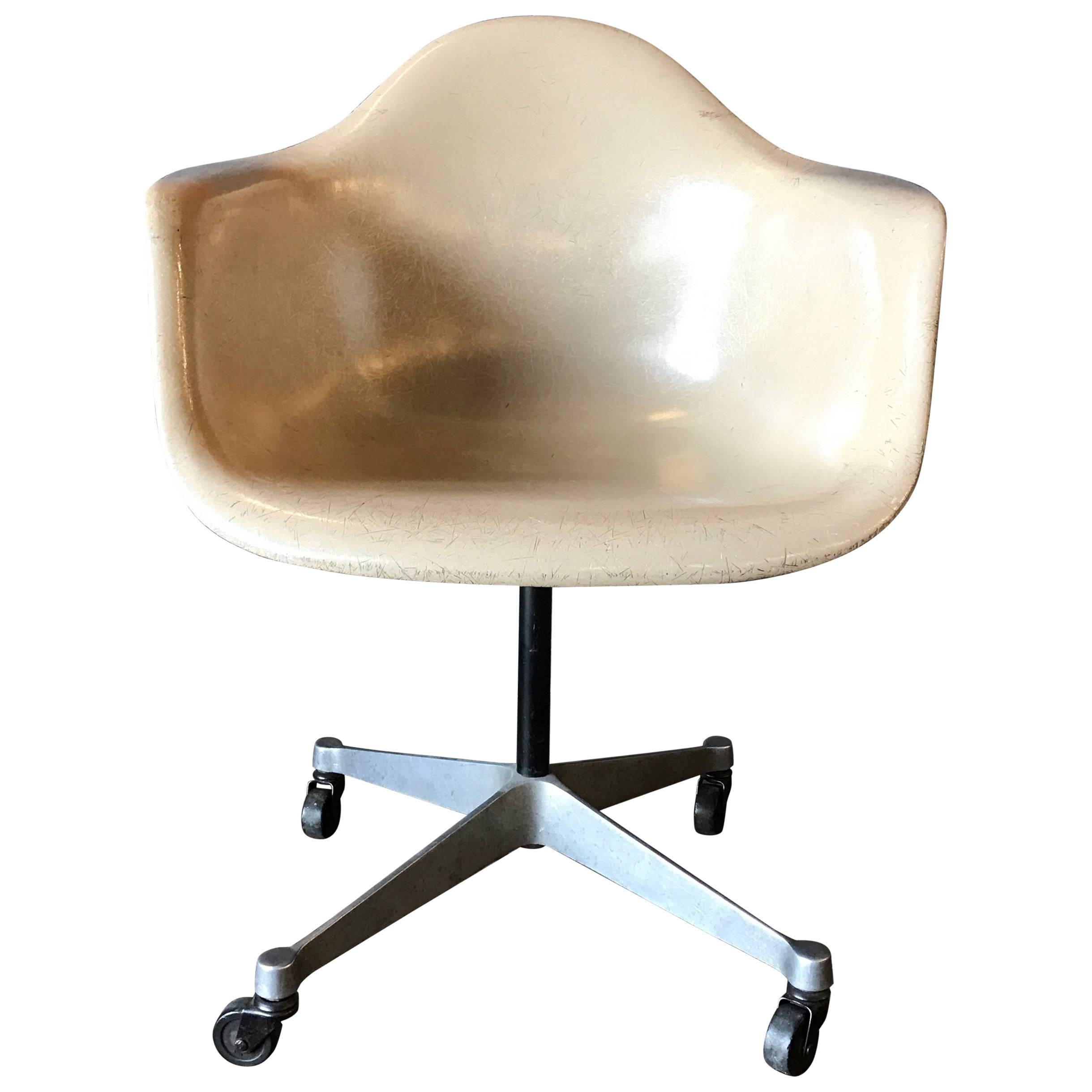 Eames for Herman Miller Armchair on Rare Rolling DAT Base