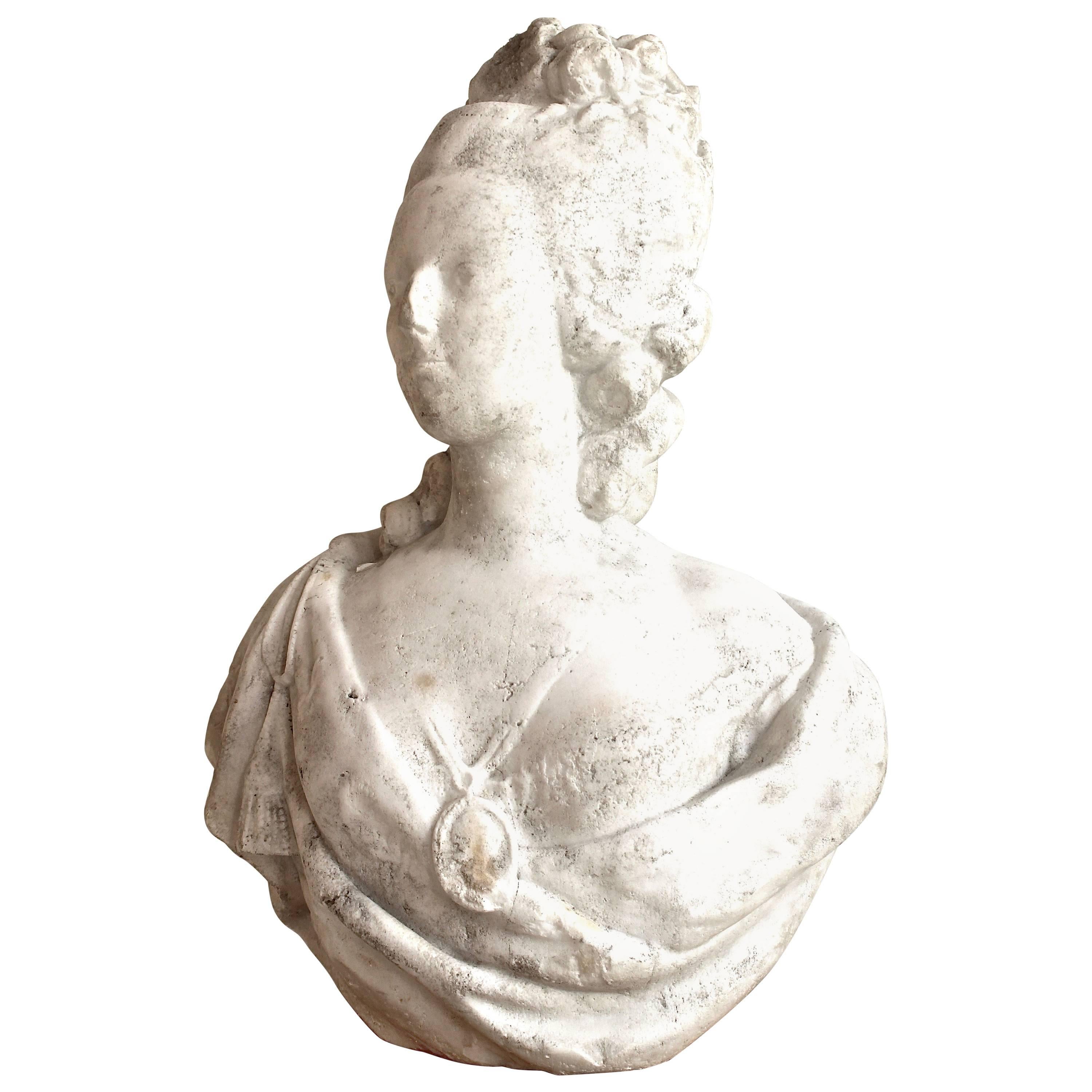 18th Century White Marble Bust of Queen Marie-Antoinette For Sale