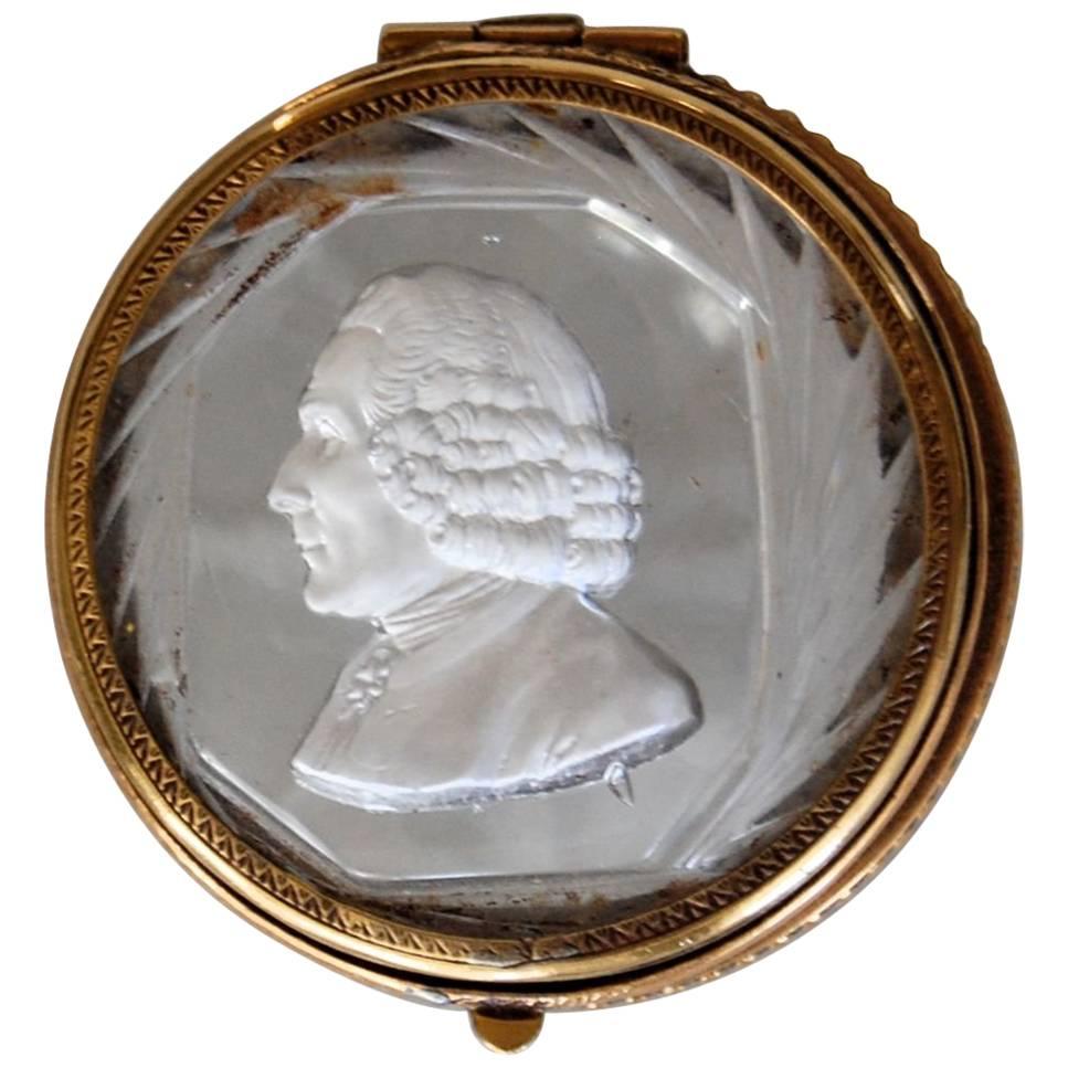 19th Century Cut Crystal Lidded Box with Sulfide Bust of 18th Century Gentleman For Sale